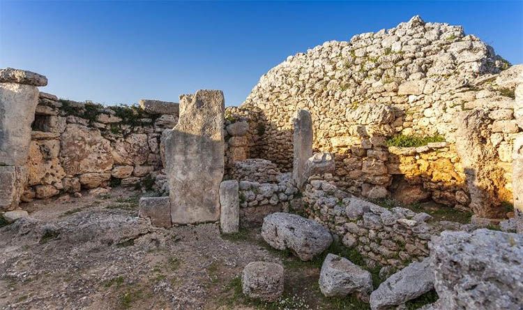 Santuaris de So na Caçana. Menorca talayótica