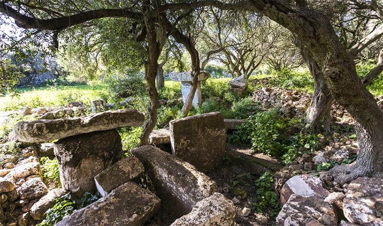 Poblat talaiòtic de Torrellafuda. Menorca talayótica