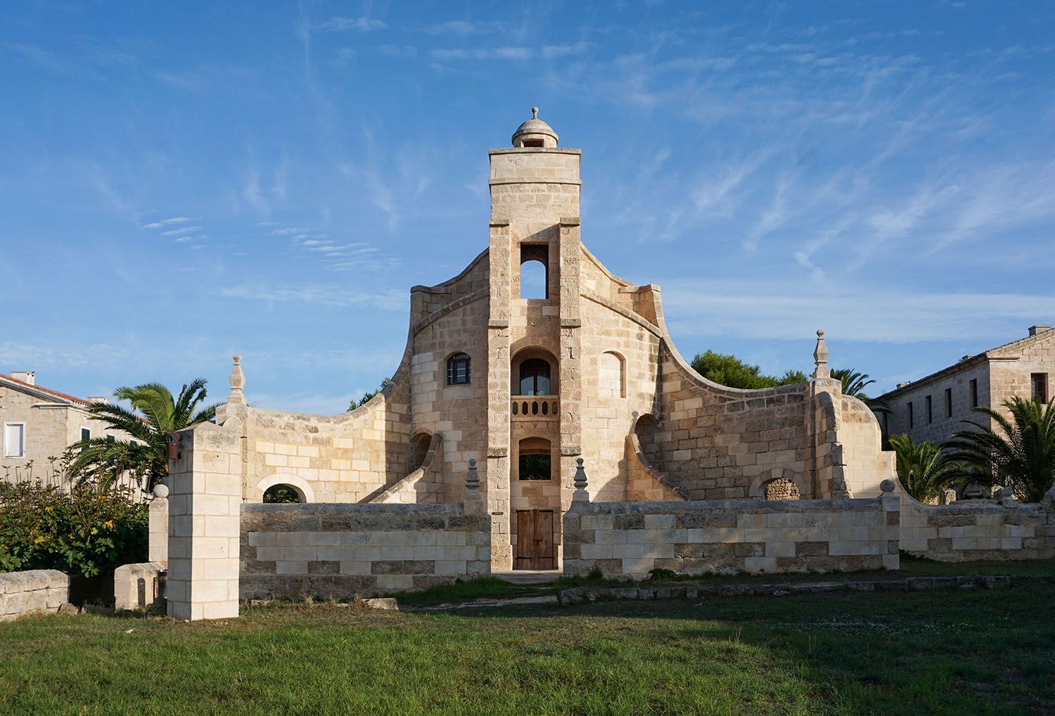 Torre de vigilància. Llatzeret del port de Maó. Menorca Torre de vigilància principal del Llatzeret del port de Maó. Menorca
